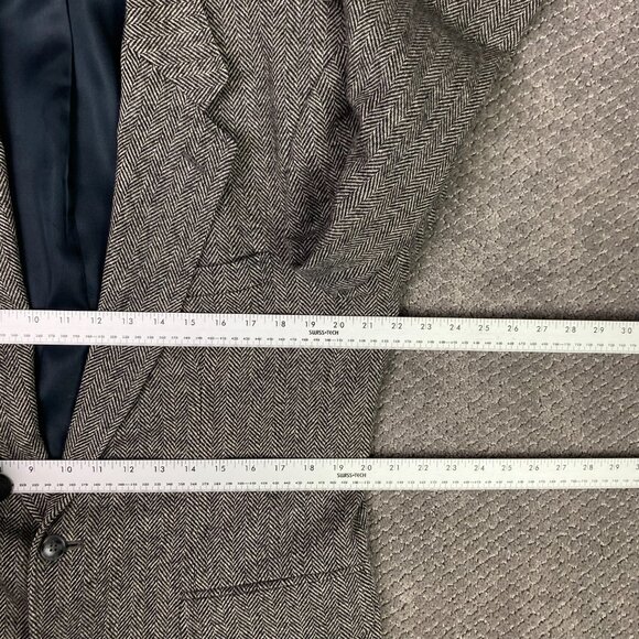 Lands End Herringbone Tweed Blazer Mens 40R Fits Short Gray Lambs Wool - Picture 9 of 15
